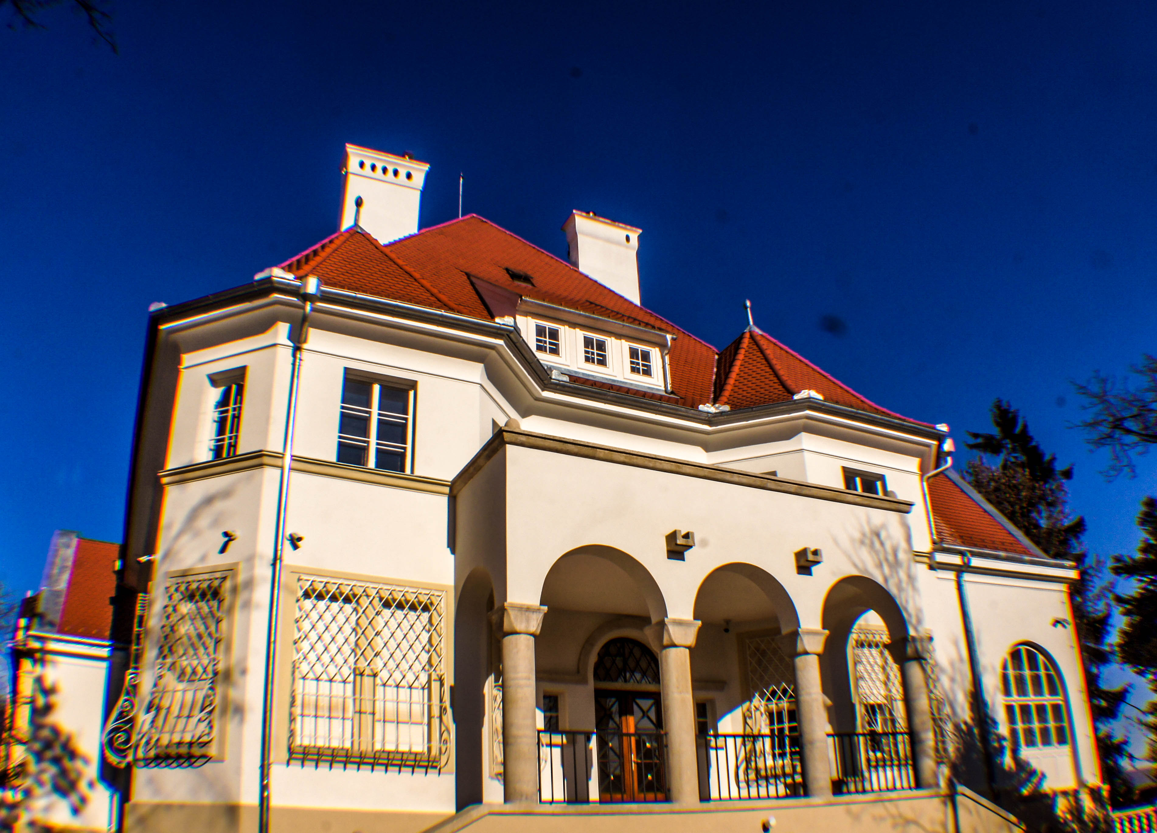 fatada Casa Alba